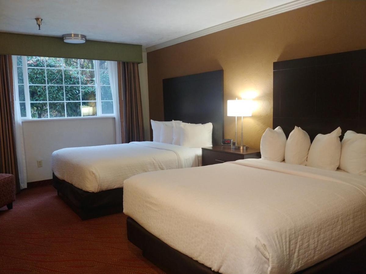 Best Western Plus Parkway Inn Wilsonville Εξωτερικό φωτογραφία