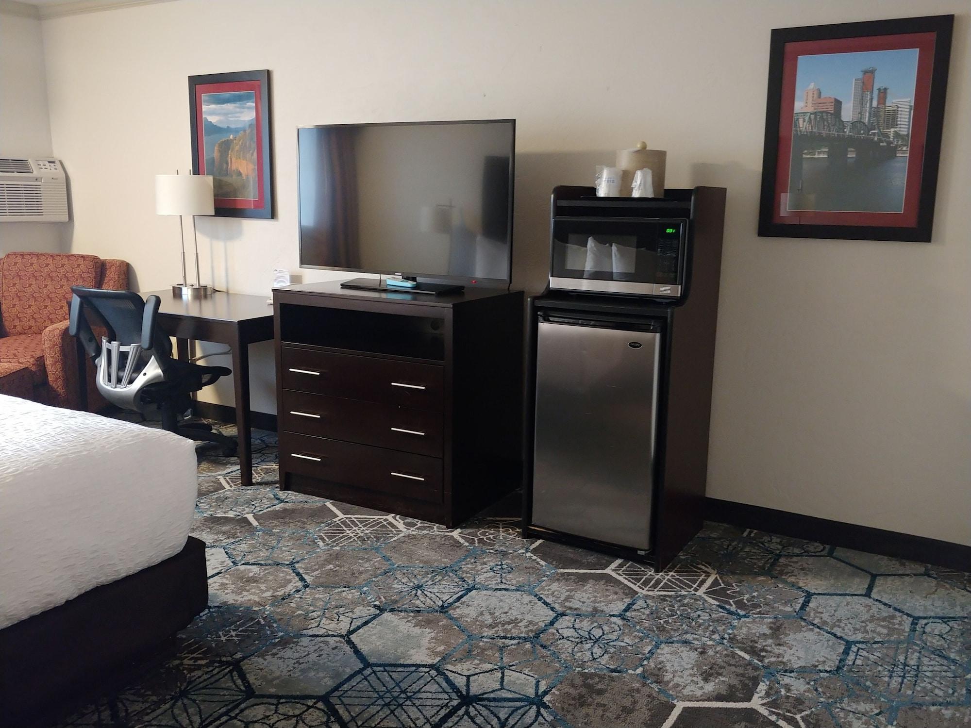 Best Western Plus Parkway Inn Wilsonville Εξωτερικό φωτογραφία