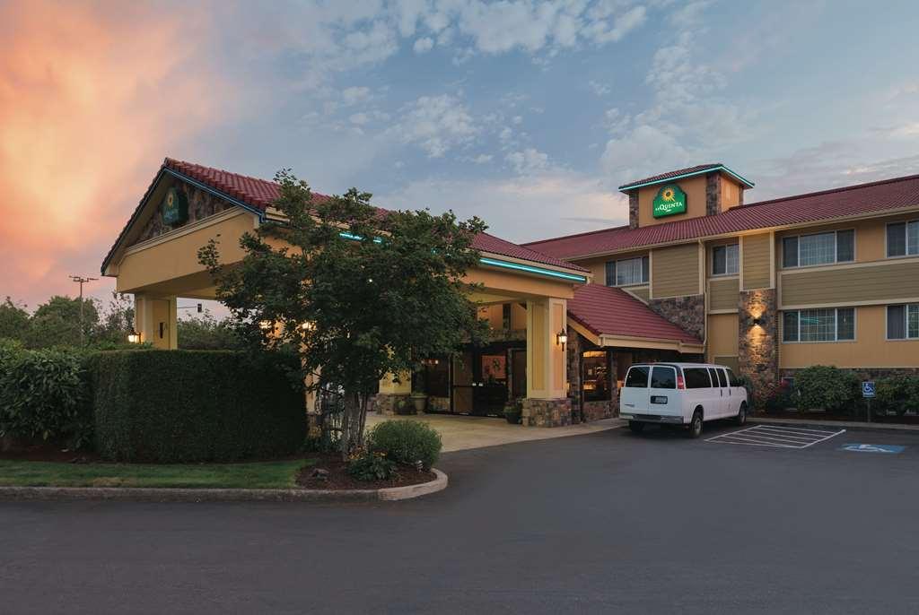 Best Western Plus Parkway Inn Wilsonville Εξωτερικό φωτογραφία