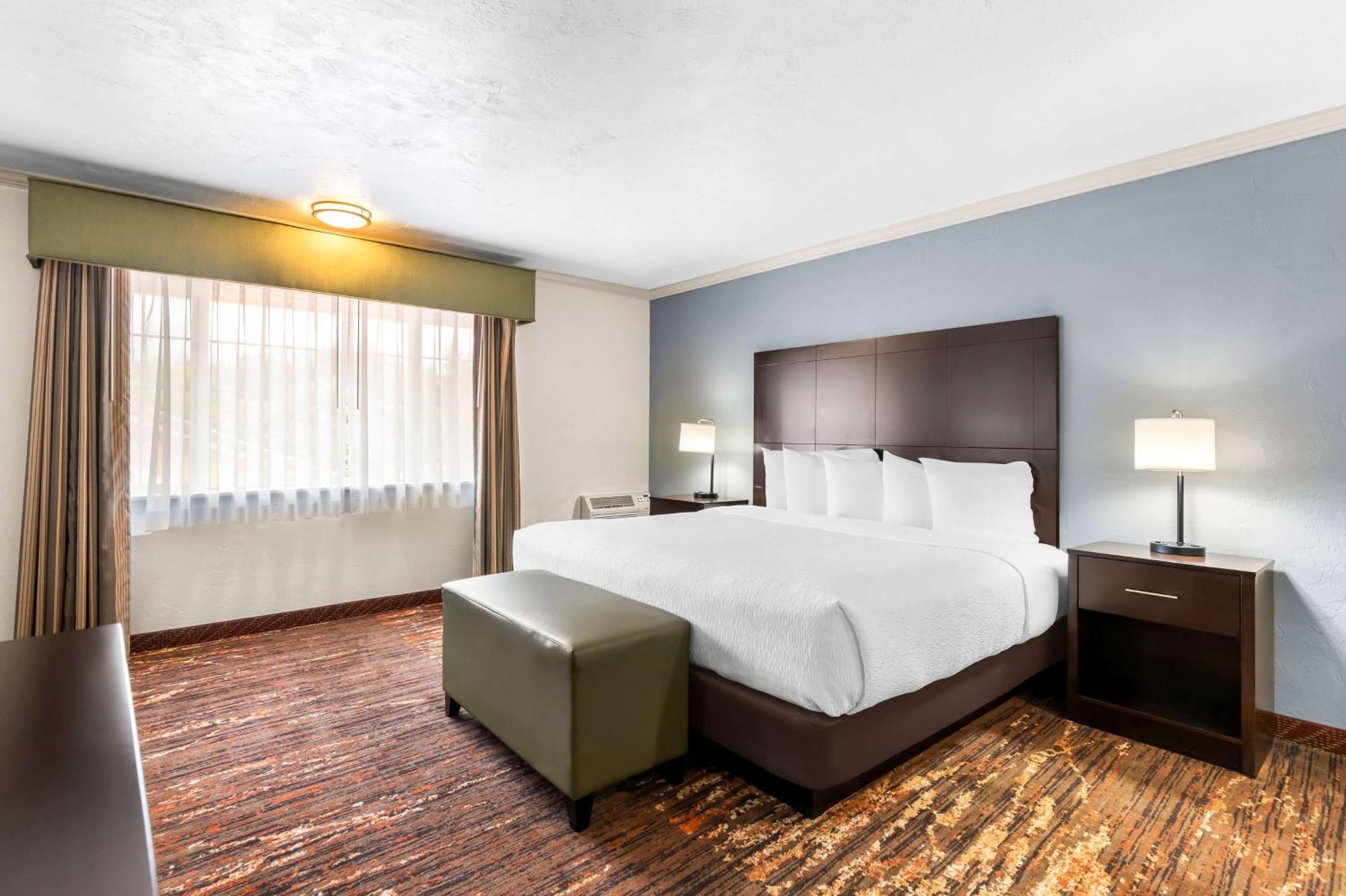 Best Western Plus Parkway Inn Wilsonville Εξωτερικό φωτογραφία