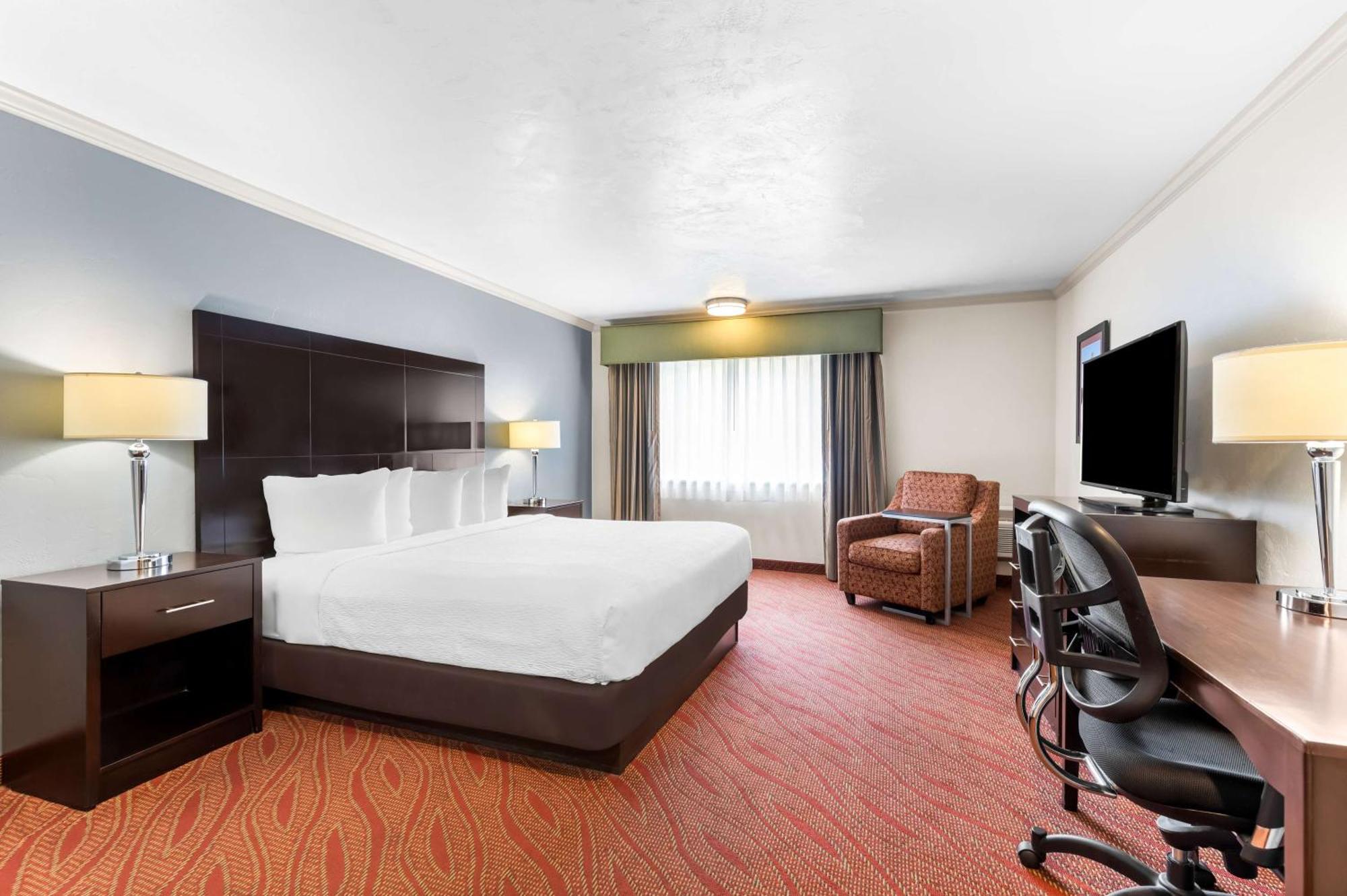 Best Western Plus Parkway Inn Wilsonville Εξωτερικό φωτογραφία