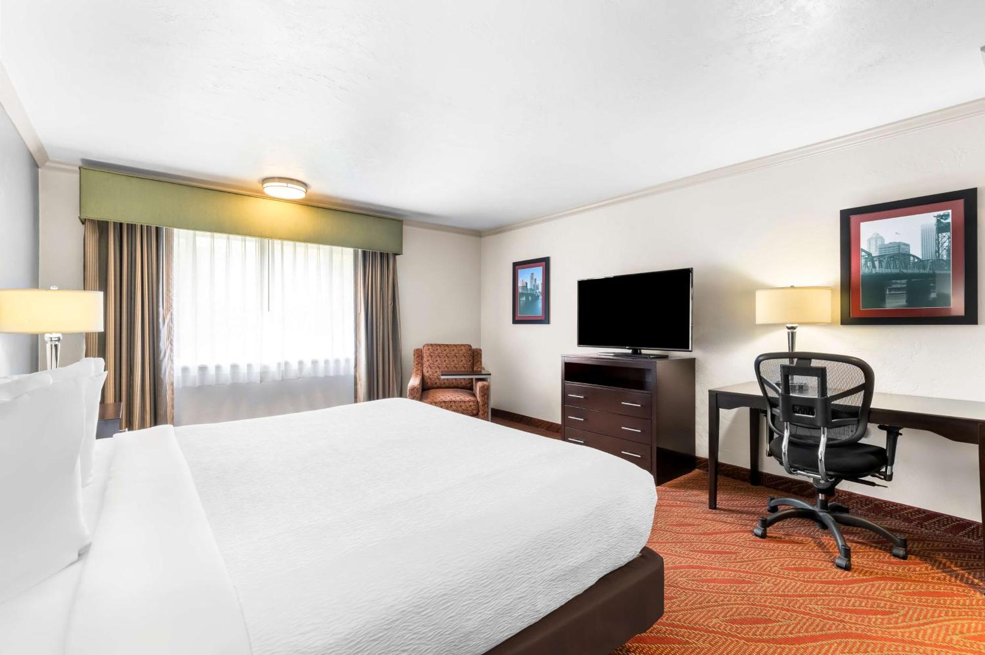 Best Western Plus Parkway Inn Wilsonville Εξωτερικό φωτογραφία